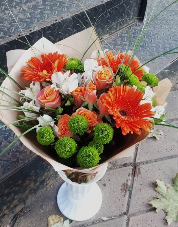Букет цветов из: Герберы, Хризантемы, Альстромерии и Розы в Журавском
