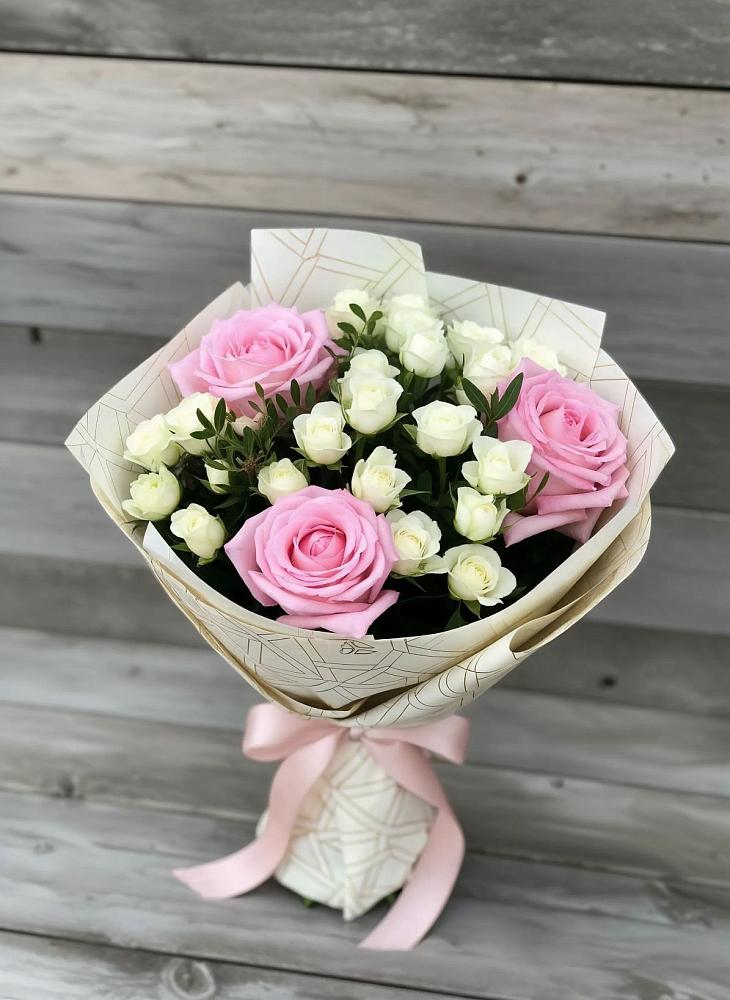 Букет цветов из: Розы в Журавском