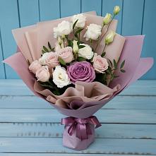 Букет цветов из:  Розы и Лизиантусы в Журавском