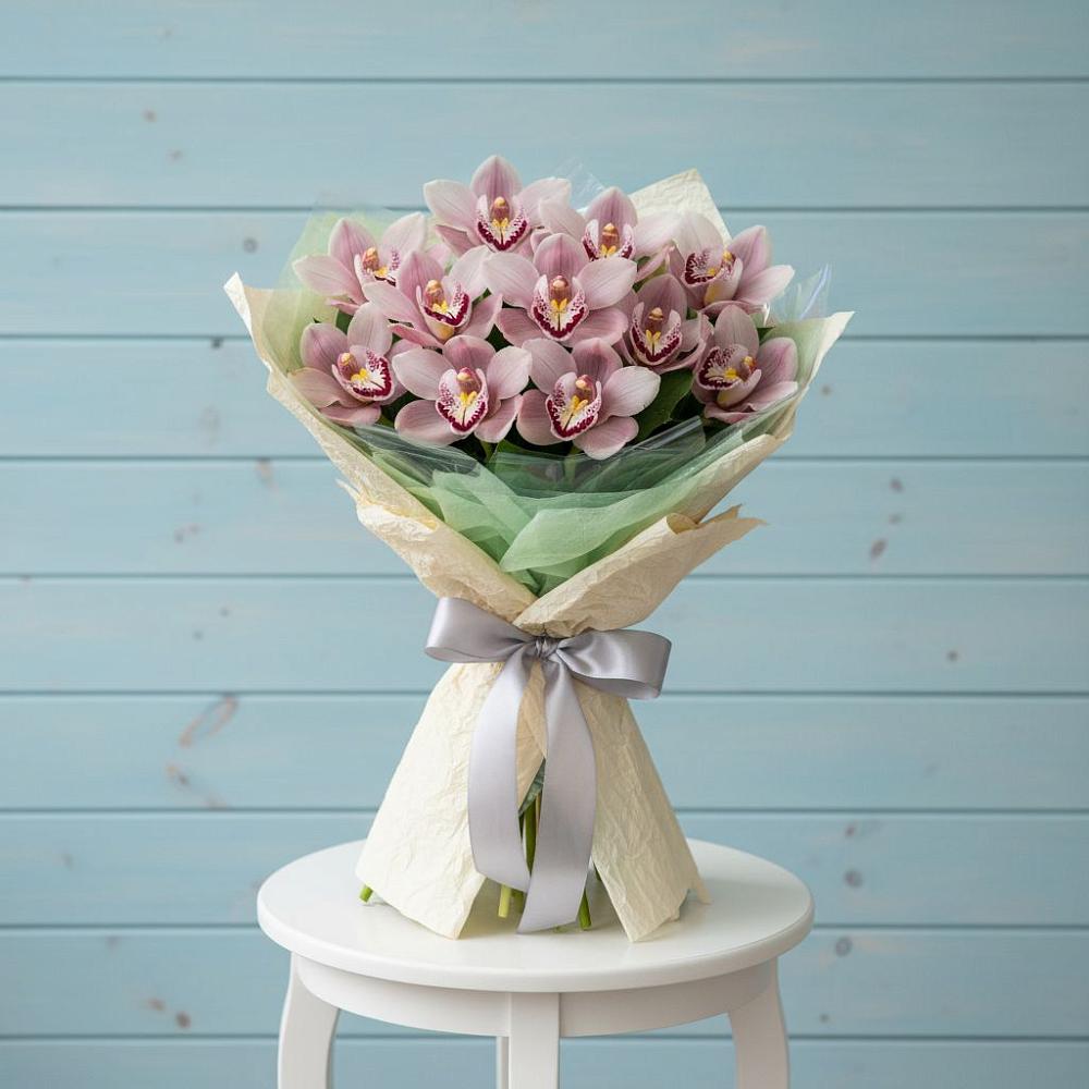 Букет цветов из: Орхидеи и Розы в Журавском