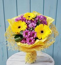 Букет цветов из:  Хризантемы и Герберы #REPLACE_PRED# Журавском