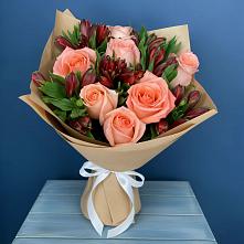 Букет цветов из:  Розы и Альстромерии в Журавском