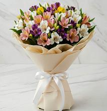 Букет цветов из:  Альстромерии в Журавском