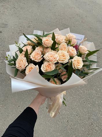Букет Кремовые розы Латте в Журавском
