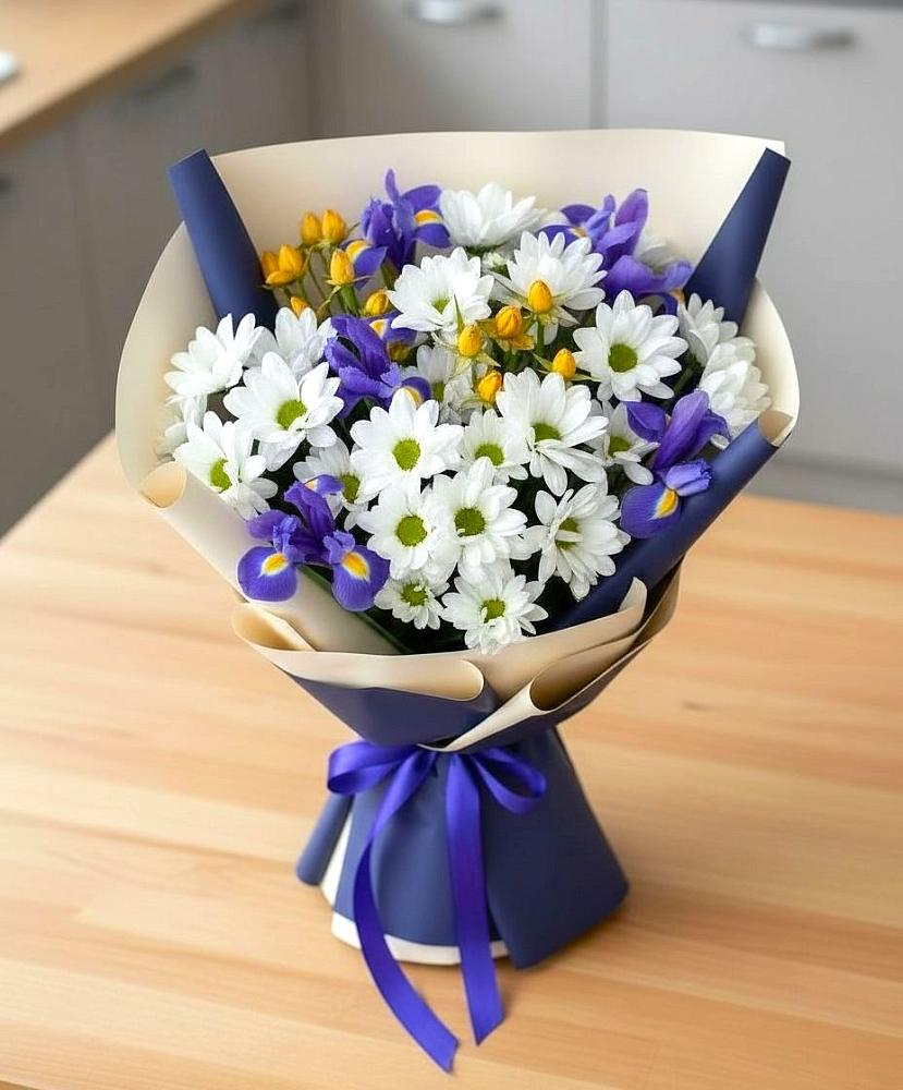 Букет цветов из: Розы, Ирисы и Хризантемы в Журавском