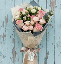 Букет цветов из:  Розы #REPLACE_PRED# Журавском