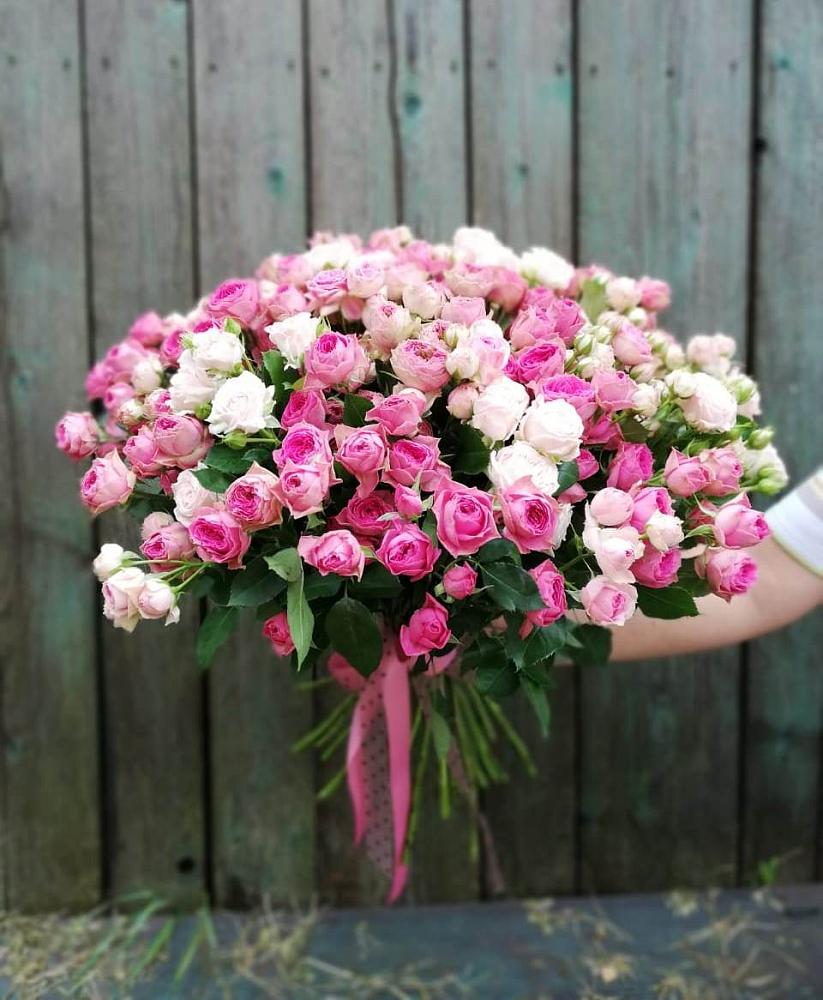 Букет Розовые кустовые розы Натали и Лав Лидия в Журавском