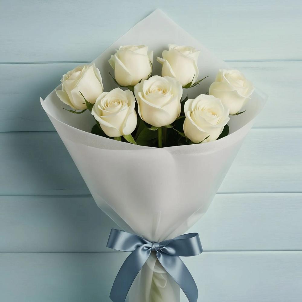 Букет 7 Белых роз Эдлесс Лав в Журавском