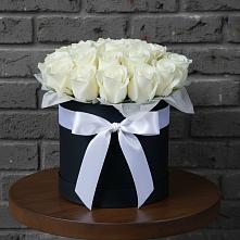 Цветочная композиция из Розы в шляпной коробке #REPLACE_PRED# Журавском